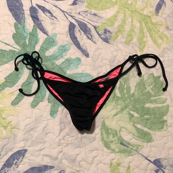 DOLL swimwear black cheeky bikini - Picture 2 of 7